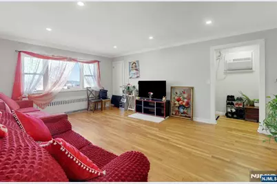 2 Carlen Court, Fairview, NJ 07022 - Photo 5