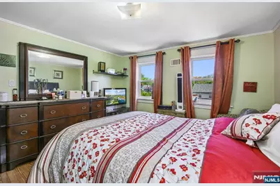 1494 Endicott Terrace, Teaneck Township, NJ 07666 - Photo 11