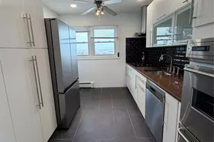 157 Cottage Pl 2, Fairview, NJ 07022 - Photo 3