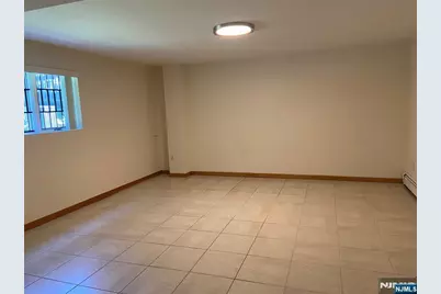 2416 Hammett Avenue A #A, Fort Lee, NJ 07024 - Photo 9