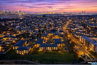 35 Riverview Court 35 #35, Secaucus, NJ 07094 - Photo 23