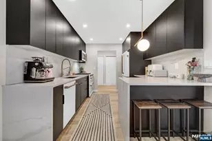 35 Riverview Ct 35, Secaucus, NJ 07094 - Photo 3