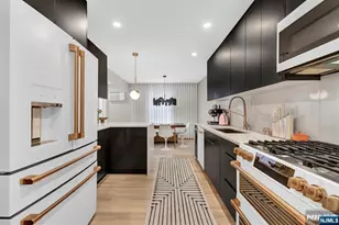 35 Riverview Ct 35, Secaucus, NJ 07094 - Photo 1