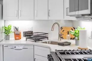 700 9th St, Carlstadt, NJ 07072 - Photo 5