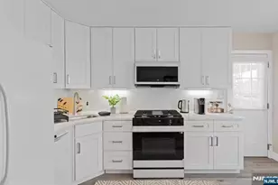 700 9th St, Carlstadt, NJ 07072 - Photo 3