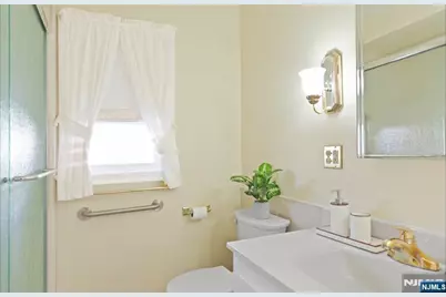 700 9th Street, Carlstadt, NJ 07072 - Photo 19