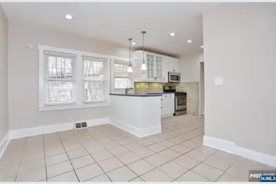 60 Ramapo Avenue, Oakland, NJ 07436 - Photo 9