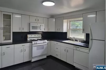 404 9th Street 2 #2, Palisades Park, NJ 07650 - Photo 9