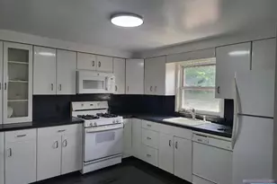 404 9th Street 2, Palisades Park, NJ 07650 - Photo 9