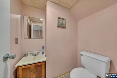 118 Lexington Avenue, Bloomfield, NJ 07003 - Photo 25