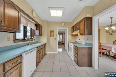 118 Lexington Avenue, Bloomfield, NJ 07003 - Photo 15