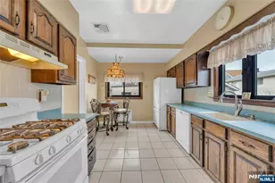 118 Lexington Ave, Bloomfield, NJ 07003 - Photo 13