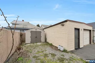 118 Lexington Ave, Bloomfield, NJ 07003 - Photo 27