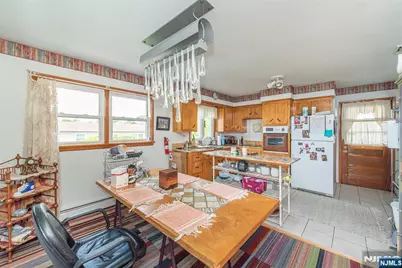 48 Whittaker, Woodland Park, NJ 07424 - Photo 19