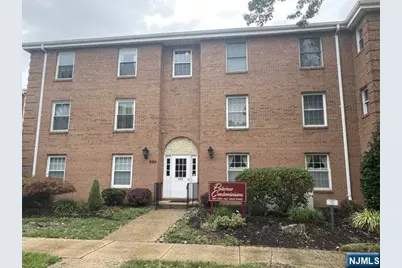 550 Cross Street 2B #2B, Harrison, NJ 07029 - Photo 1