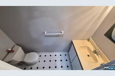 55 Clinton Place 304 #304, Hackensack, NJ 07601 - Photo 7