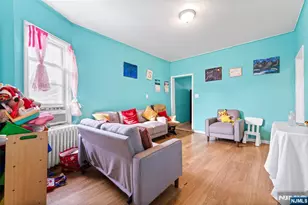 183 Walnut St, Paterson, NJ 07522 - Photo 15