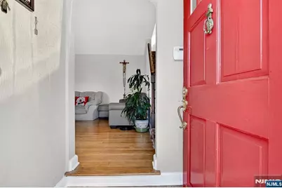 10 North Drive, East Brunswick Township, NJ 08816 - Photo 3