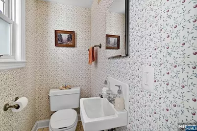 10 North Drive, East Brunswick Township, NJ 08816 - Photo 11