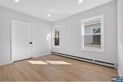 182 Maple Avenue, East Orange, NJ 07017 - Photo 15