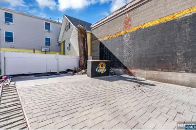 166 Getty Avenue, Paterson, NJ 07503 - Photo 15