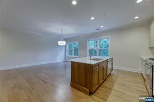 15-27 Royal Ave 210, Hawthorne, NJ 07506 - Photo 3