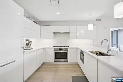 9 Ave At Port Imperial 513 #513, West New York, NJ 07093 - Photo 5