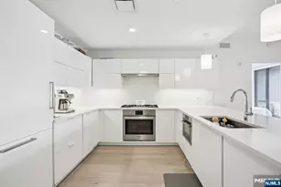 9 Ave At Port Imperial 513, West New York, NJ 07093 - Photo 5
