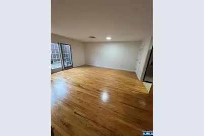 53 W Palisade Avenue 206 Duplex #206 Duplex, Englewood, NJ 07631 - Photo 7