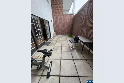 53 W Palisade Avenue 206 Duplex #206 Duplex, Englewood, NJ 07631 - Photo 11