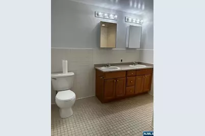 53 W Palisade Avenue 406 #406, Englewood, NJ 07631 - Photo 15