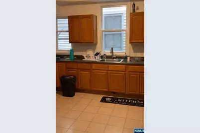 185 Seymour Avenue, Newark, NJ 07108 - Photo 5