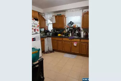 185 Seymour Avenue, Newark, NJ 07108 - Photo 7