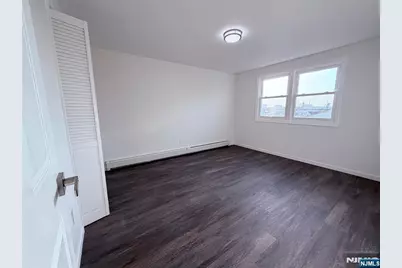 31 Chestnut Street, Kearny, NJ 07032 - Photo 3
