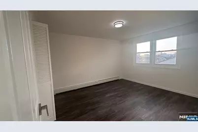 31 Chestnut Street, Kearny, NJ 07032 - Photo 7