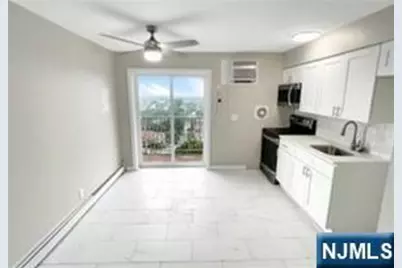201 12th 11 #11, Palisades Park, NJ 07650 - Photo 3