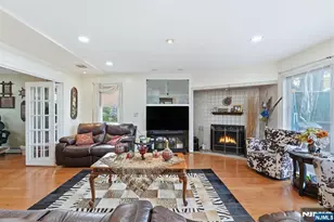 703 Stewart St, Ridgefield, NJ 07657 - Photo 13