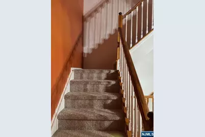 1026 Castle Road, Mahwah, NJ 07430 - Photo 7