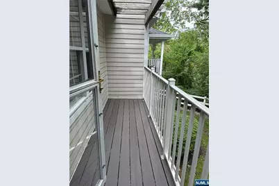 1026 Castle Road, Mahwah, NJ 07430 - Photo 23