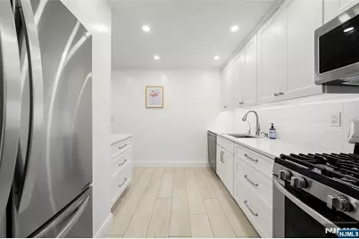 1530 Palisade Avenue 23E #23E, Fort Lee, NJ 07024 - Photo 9