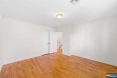 233 5th Street B #B, Fairview, NJ 07022 - Photo 15