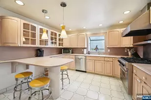 151 Arlington Blvd, North Arlington, NJ 07031 - Photo 15