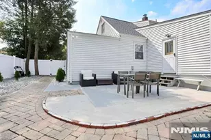 227 Clinton Ave, Bergenfield, NJ 07621 - Photo 39