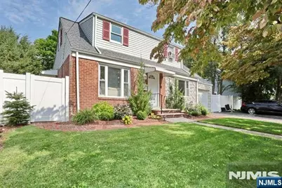 227 Clinton Avenue, Bergenfield, NJ 07621 - Photo 45