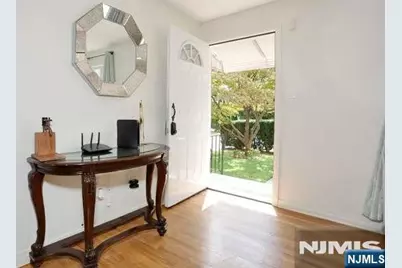 227 Clinton Avenue, Bergenfield, NJ 07621 - Photo 3