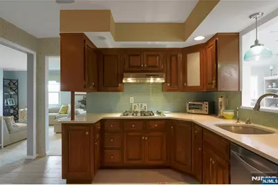 51 Prospect Street, Waldwick, NJ 07463 - Photo 19