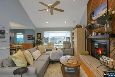 51 Prospect Street, Waldwick, NJ 07463 - Photo 17