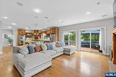 27 Ringwood Lane, West Milford, NJ 07421 - Photo 7