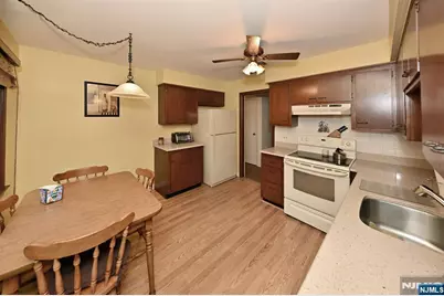 40 Woodside Road, Wyckoff Township, NJ 07481 - Photo 7