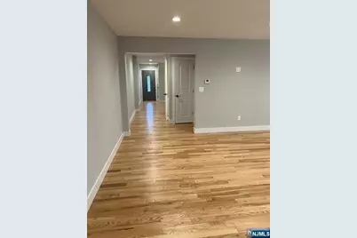 338 Lincoln Avenue B #B, Elmwood Park, NJ 07407 - Photo 5